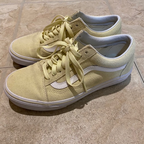 Vans - Picture 2 of 5